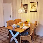 Littlehome * גרולסטיין